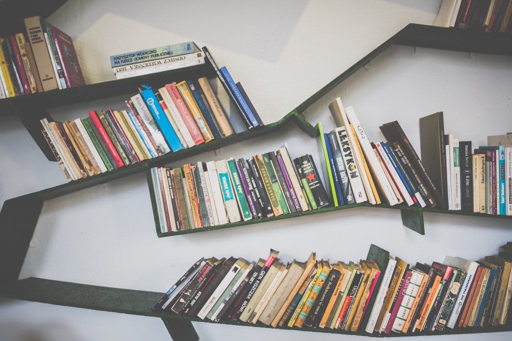 Aforismi sui buoni libri e sull’utilità di leggere